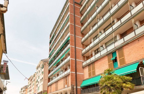 Deiva Marina Apartment | Deiva Marina Sea View Flat with Garage