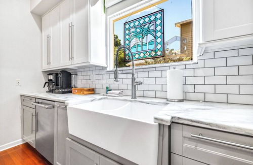 Tampa Heights House | Deja Blue Villa – A Must-Stay!