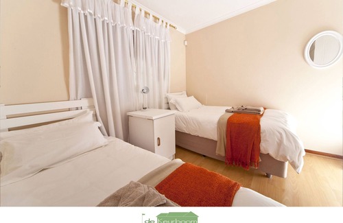 Trawal House | DeKeurboom Guesthouses. (Green Cottage)