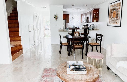 Nassau House | Delaporte Point Near waterpark Private Beach!