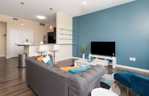 Fall Creek Place Apartment | Delaware · Stylish 1BR on Downtown Indy