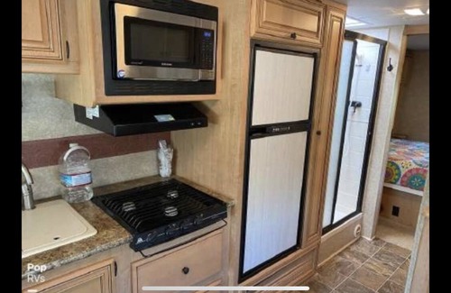 North Newport News House | Delightful 1 Bedroom RV Near Ft. Eustis