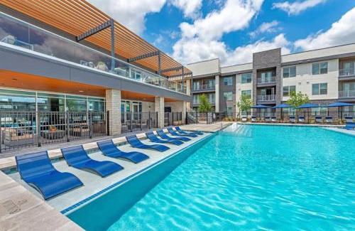Fort Worth Apartment | Delightful 1BD 1BA Beautiful Pool in Fort Worth