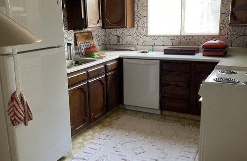 Reno House | Delightful 2-bedroom house in Reno with AC, WiFi