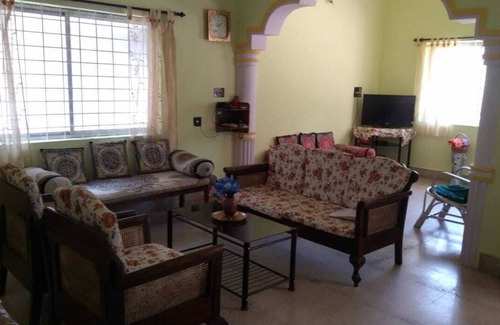 Ponnampet House | Delightful 3-bedroom house in Ponnampet ,Kodagu with beautiful nature around.