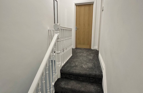 Grangetown House | Delightful 4-bedroom house in Cardiff City Centre