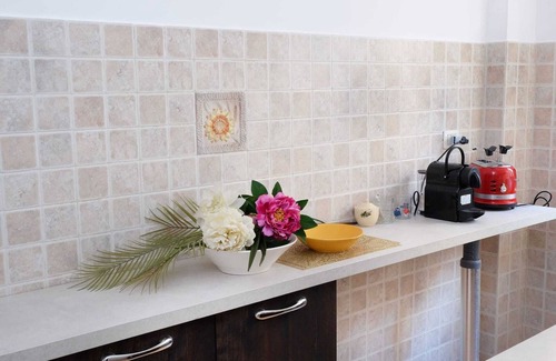 Ostiense Apartment | Delightful apartment adjacent to the metro and the basilica of St. Paul