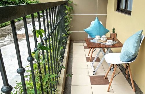 Poblacion District Condo | Delightful Apartment Holiday Rental