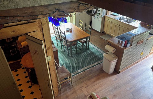 Orleans Cabin | Delightful cordwood cabin -Westmore near Burke Mtn, Lake Willoughby - Jay Peak.