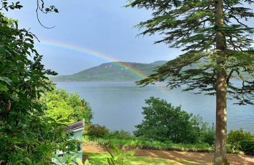 Tighnabruaich Cottage | Delightful Cottage in a Stunning Private Waterfront Location.