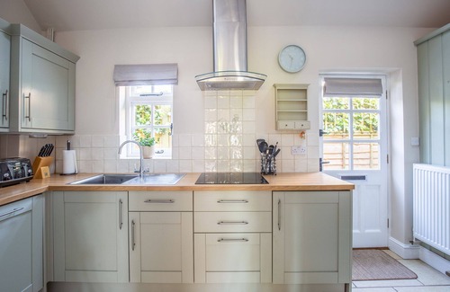Stow-on-the-Wold Cottage | Delightful Dog Friendly Cotswold holiday cottage - Enoch's Cottage