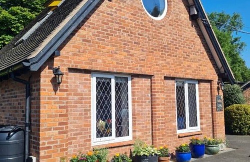 Hopton Castle Cottage | Delightful 1 Bedroom Cottage Clungunford, Ludlow