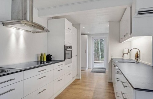 Nykobing Mors House | Delightful holiday cottage with view over the Limfjord. Wi-fi. Aircon.