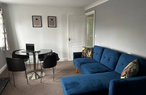 Ipswich House | Delightful-Ipswich-4 Bed-SelfCatering-Parking-Wifi