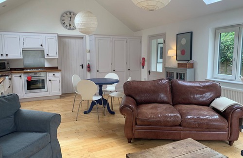 Aldborough House | Delightful Norfolk countryside barn with free parking & WiFi, dog friendly too