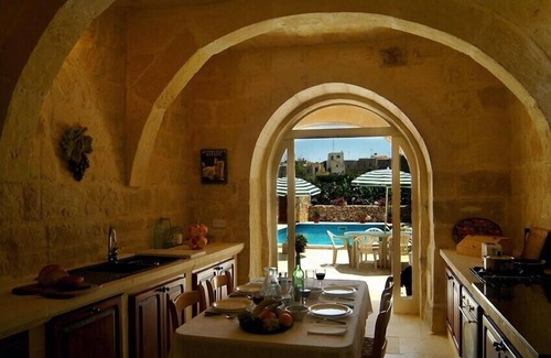 Gharb Other | Delightful, old converted farmhouse