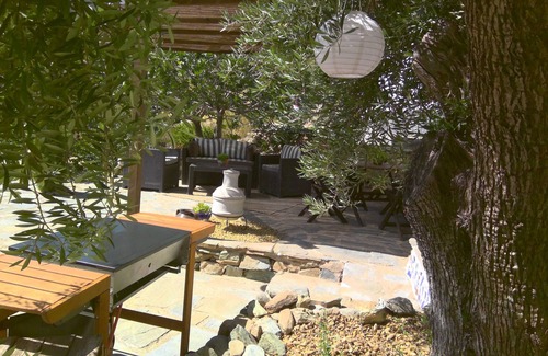 Lubrin House | Delightful Rural Cottage with pool.