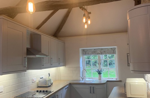 West Knighton Cottage | Delightful thatched cottage in beautiful sleepy Dorset village and countryside