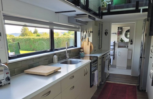 Mosgiel House | Delightful Tiny Home with a whole lot of space
