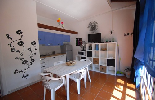 Lacona Apartment | delightful two-room apartment, large outdoor areas with lots of greenery and privacy, children's area