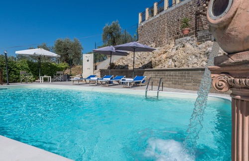 Montebuono Villa | Delightful Villa with Private Pool- 2 Km Umbria - 10 sleeping accommodations