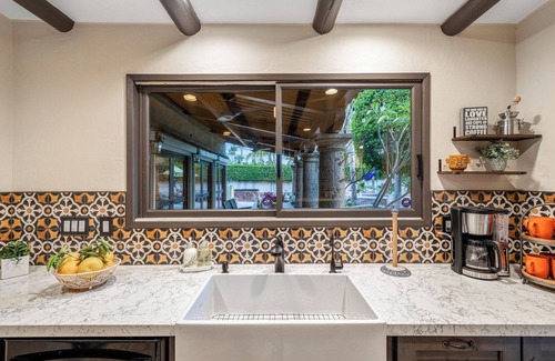 El Mirador House | Delightfully spacious 4BR estate w big pool, games, walk downtown