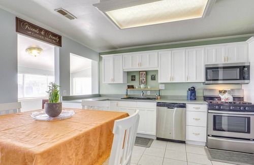 Oasis Cottage | Delta Vacation Rental w/ Large Yard!