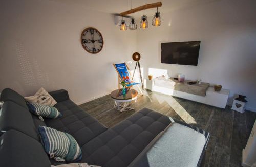 Baska Voda Apartment | Deluxe 2 bedroom apartment with sea view