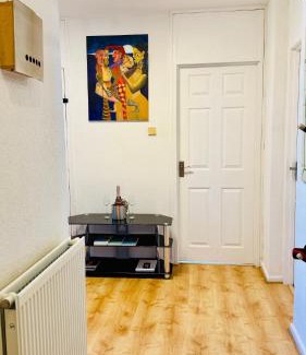 Oval Apartment | Deluxe 2B City View Appartment