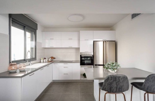 Jerusalem Condo | Deluxe 3 bedrooms flat in residential area