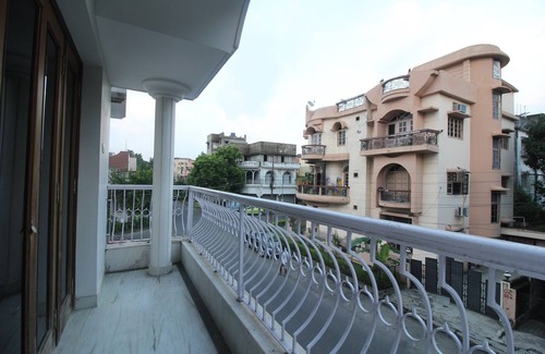Salt Lake House | Deluxe AC Room w/Balcony at Anamitra Guest House #2