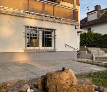 Schierstein Apartment | Deluxe Apartment JL mit Terrasse
