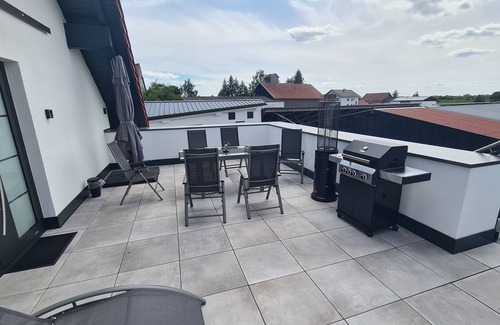 Kirchroth Apartment | Deluxe apartment - with 140 sqm & with roof terrace & private garden