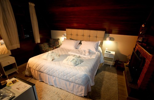 Santo Antonio do Pinhal Ski Chalet | DeLuxe Deck Chalet