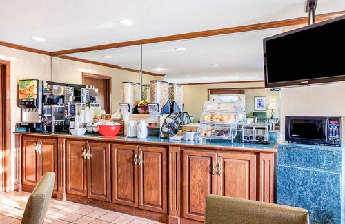 La Crosse Hotel | Deluxe Double Room Non-Smoking