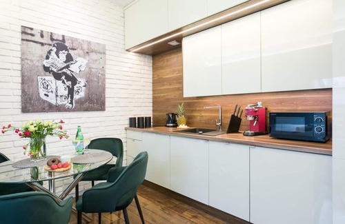 Wesoła Zachod Apartment | DELUXE IN CRACOW -2 rooms-Jewish quarter& Old Town - Zielony