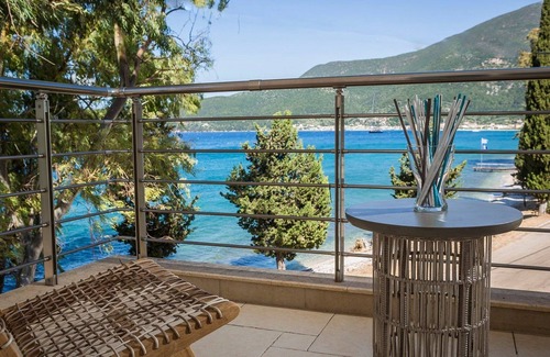 Karavomylos Villa | Deluxe Kefalonia Apartment | Apartment Ammos | 3 Bedroom | Pool | Sea View |.