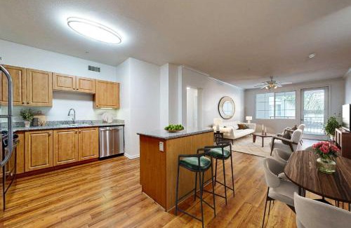 Marina del Rey Apartment | Deluxe Living in Marina Del Rey - Pool, Hot Tub, Gym