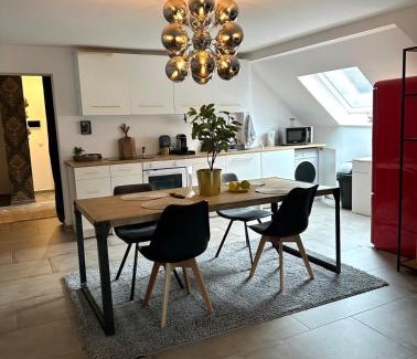 Duisburg Sud Apartment | Deluxe Loftapartement Big Size