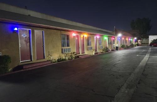 Downey Hotel | Deluxe Motel, Los Angeles Area