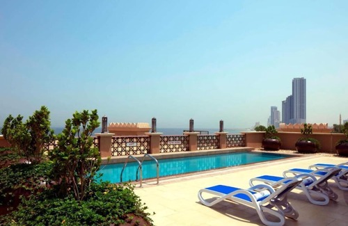 Beach & Coast Apartment | Deluxe Room Near Al Heera Beach Sharjah