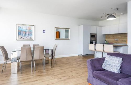 Dublin Apartment | Deluxe Seaview Apartment