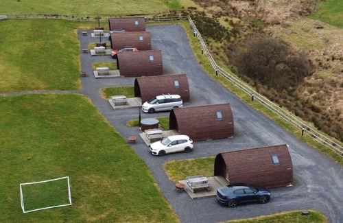 Trefeglwys Cabin | Deluxe Wigwam Cabin With 5 Seater Skargards Regal Hot Tub
