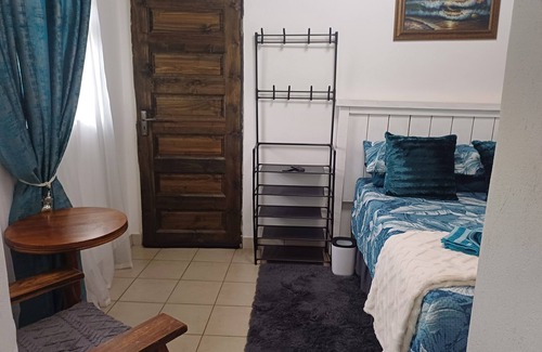 Secunda House | Deo Gloria Guesthouse
