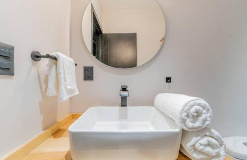 Durango Apartment | Depa Industrial Moderno #1