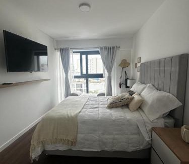 Miraflores Apartment | Departamento calido y familiar