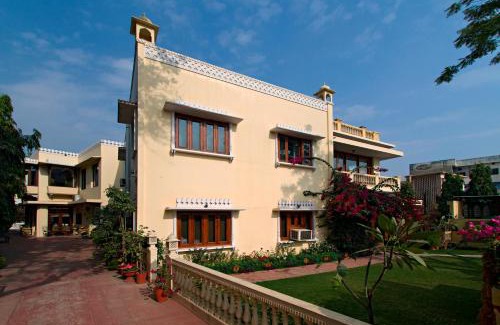 Sindhi Camp Hotel | Dera Rawatsar - Heritage Hotel