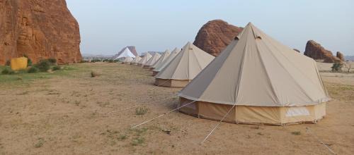 Chad Other | Derde' Camp