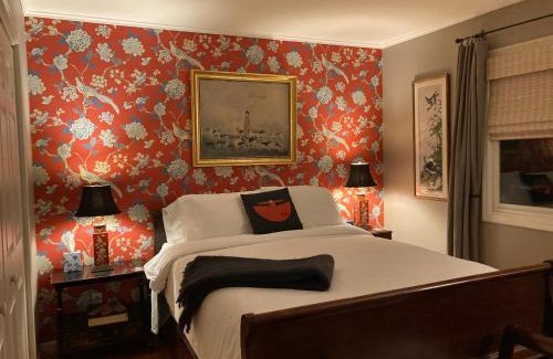 Elizabeth House | Derinda House