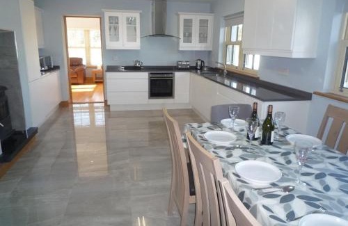 Boherboy House | Derryleigh House Boherbue by Trident Holiday Homes